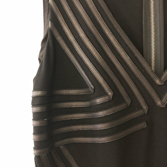 Black dress - Picture 2 of 4